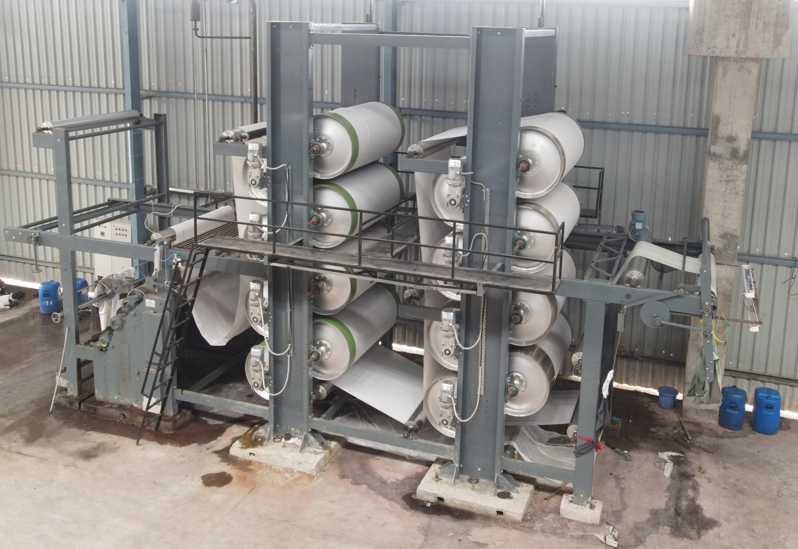 Vertical Drying Range